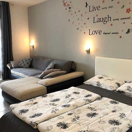 Studio Apartma Franca 乌马格 外观 照片